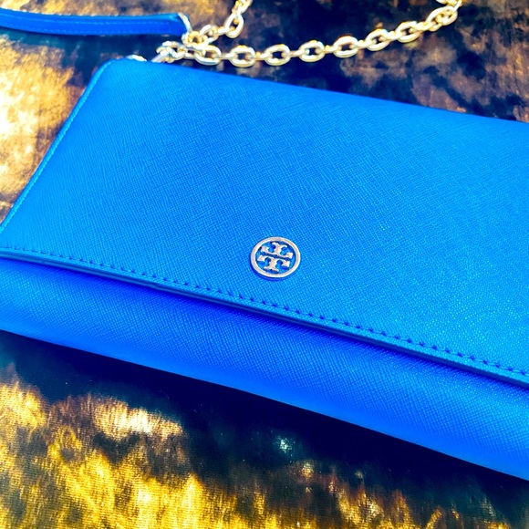 Tory Burch Handbags - Tory Birch Emerson Chain Wallet crossbody